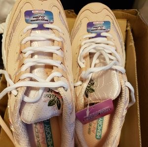 Skechers Shoes